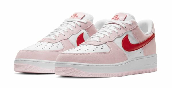 Nike Air Force 1 Low Pixel Triple Beig розовые с белым кожа-нубук женские (36-40)